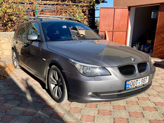 BMW 5 Series foto 2