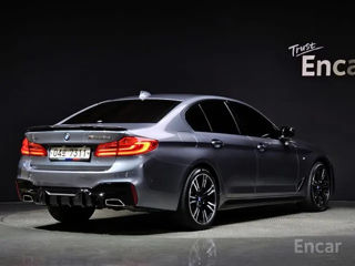 BMW 5 Series foto 2