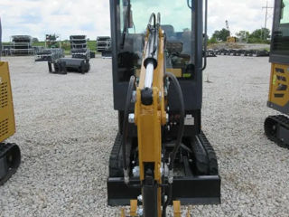 Excavator AGT H13R, putere 13.5 CP (1 tona ) cu joystick si cabina inchisa foto 5