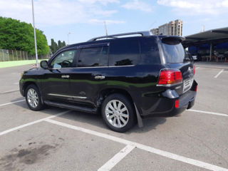 Lexus LX Series
