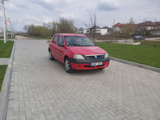 Dacia Logan foto 1