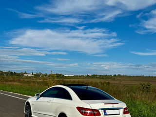 Mercedes E-Class Coupe foto 4