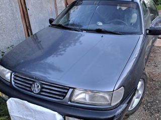 Passat B 4  1.8 Benzina se dezmemreaza foto 1