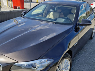 BMW 5 Series foto 6