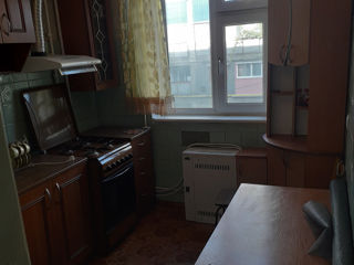 Apartament cu 3 camere, 78 m², Centru, Cupcini, Edineț foto 2