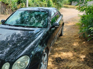 Mercedes E-Class foto 4