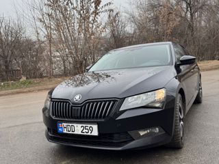 Skoda Superb foto 3