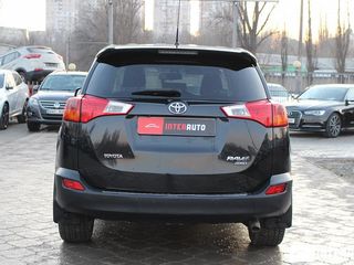 Toyota Rav 4 foto 6