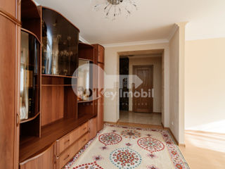 Apartament cu 2 camere, 73 m², Buiucani, Chișinău foto 14