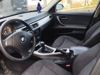 BMW 3 Series foto 3