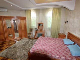 Chirie! Casa,Buiucani, str. Ștefan Neagă, casă în doua nivele + 6 ari, 5 camere, 500 m2! foto 4