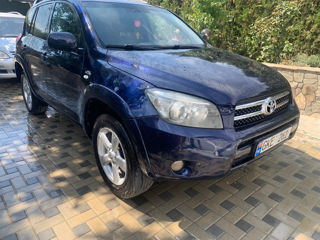 Toyota Rav 4 foto 1