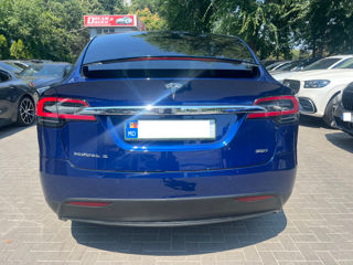 Tesla Model X foto 5