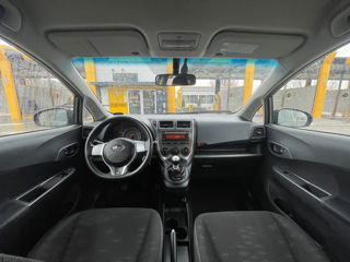 Subaru Trezia foto 8