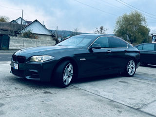 BMW 5 Series foto 2