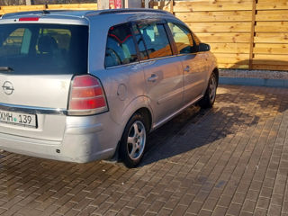 Opel Zafira foto 5