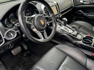 Porsche Cayenne foto 8