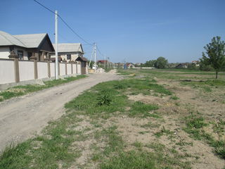 12 km de la Chisinau, in satul Magdacesti foto 2