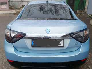 Renault Fluence foto 2