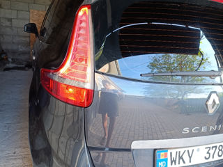 Renault Grand Scenic foto 7