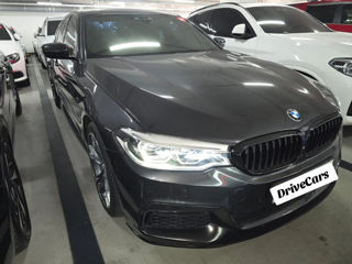 BMW 5 Series foto 3