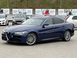 Alfa Romeo Giulia foto 3