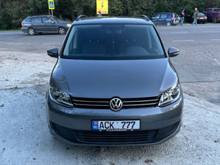 Volkswagen Touran foto 3