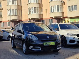 Renault Grand Scenic foto 3