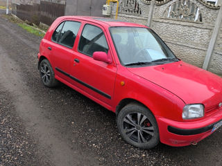 Nissan Micra foto 2