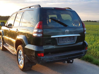 Toyota Land Cruiser Prado foto 2