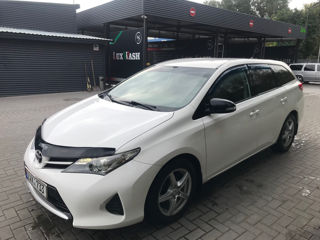 Toyota Auris foto 3