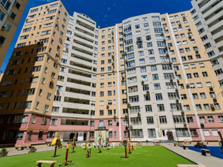 Apartament cu 2 camere, 65 m², Centru, Chișinău foto 20
