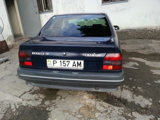 Renault 19 foto 3