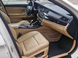 BMW 5 Series foto 16