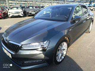 Skoda Superb foto 0