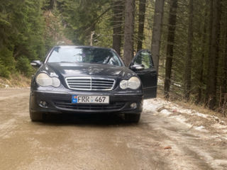 Mercedes C-Class foto 7