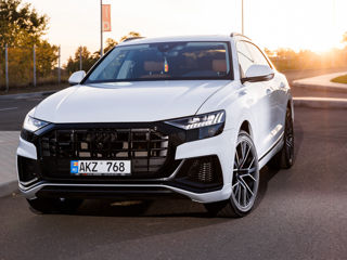 Audi Q8 foto 2