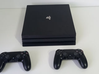 Vand playstation 4 pro 1Tb