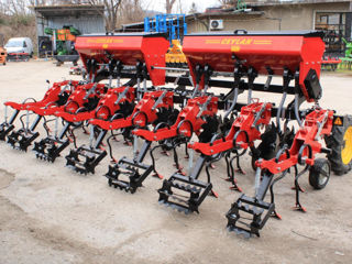 Cultivator cu fertilizare super oferta, pret: 5500 Euro !!! foto 9