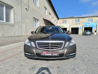 Mercedes E-Class foto 2