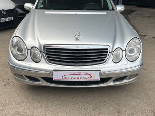 Mercedes E-Class foto 3