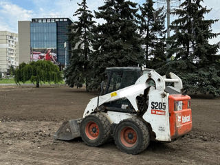 Bobcat / basculantă / excavator