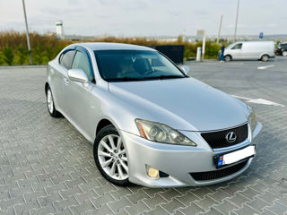 Lexus IS Series foto 2