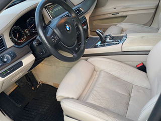 BMW 7 Series foto 9