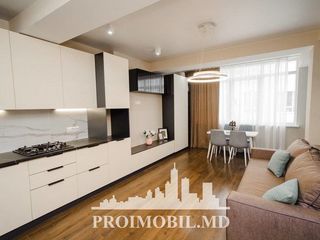 Centru! Zonă de parc, 2 camere cu living, reparație euro! 89 mp! foto 1