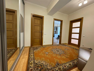 Apartament cu 1 cameră, 53 m², Buiucani, Chișinău foto 2