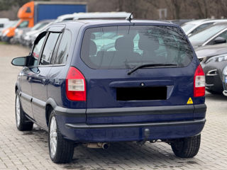 Opel Zafira foto 5