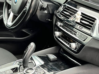 BMW 5 Series foto 7