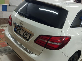 Mercedes B-Class foto 9