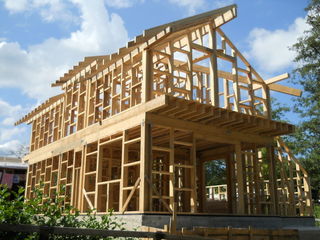 Каркасный деревянный дом , casa cu structura din lemn foto 5